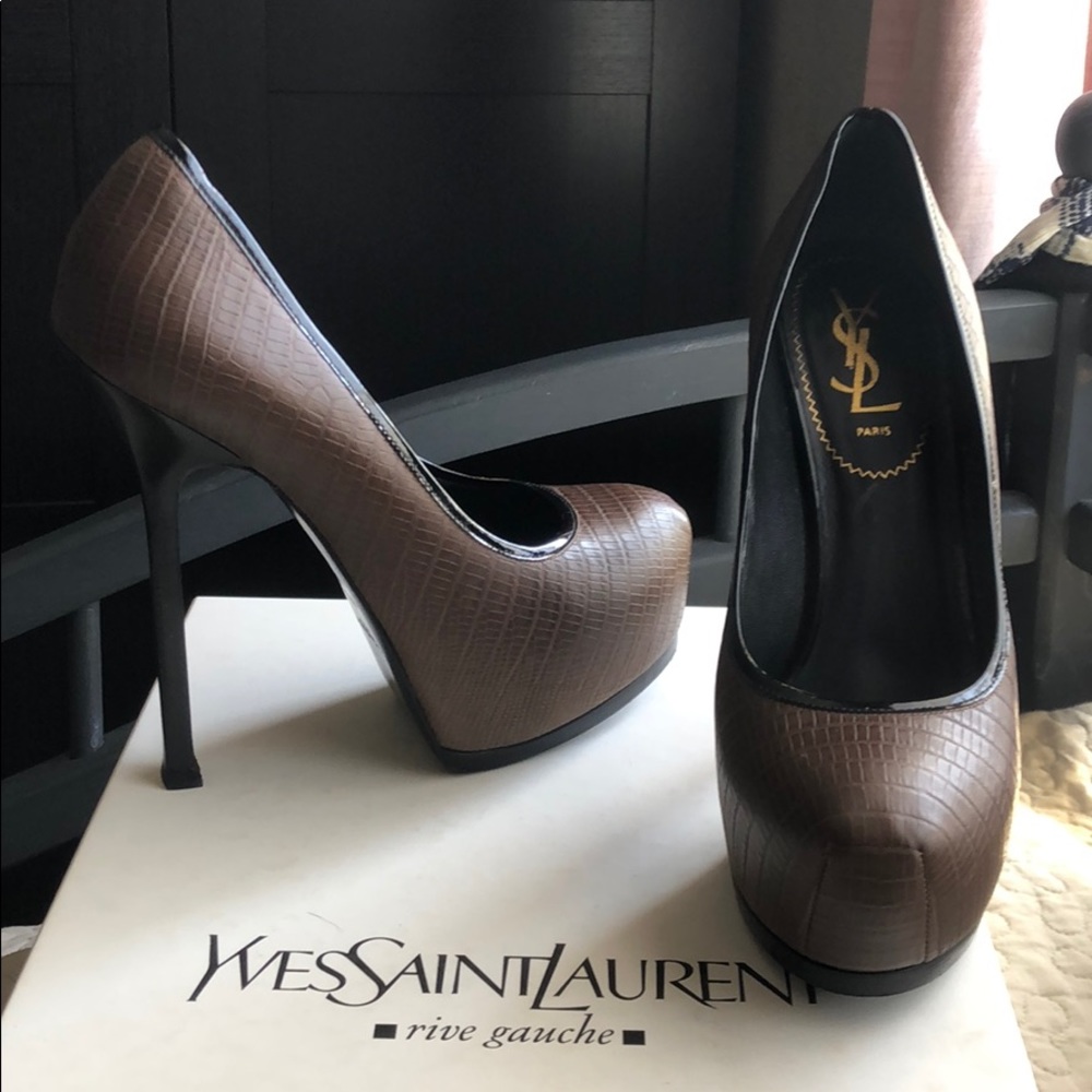 Yves Saint Laurent brown pumps